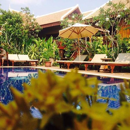 Malu Khmer Villa Сіємреап Екстер'єр фото